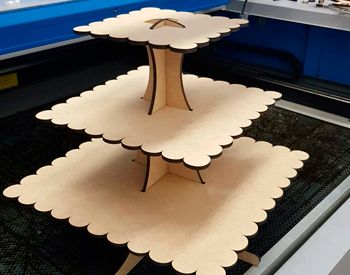 corte laser de materiales en display